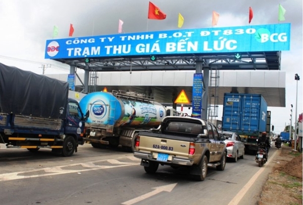 Long An: Trạm BOT Bến Lức ùn tắc cục bộ kéo dài