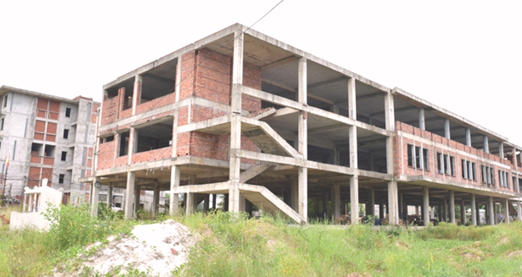 TP Đà Nẵng: Vì sao dự án ký túc xá sinh viên đã bố trí vốn nhưng nhà thầu không thi công?