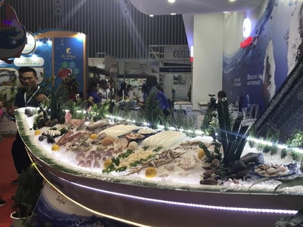 Lãnh đạo các doanh nghiệp Việt Nam giới thiệu nhiều sản phẩm thủy sản mới - Hình 1