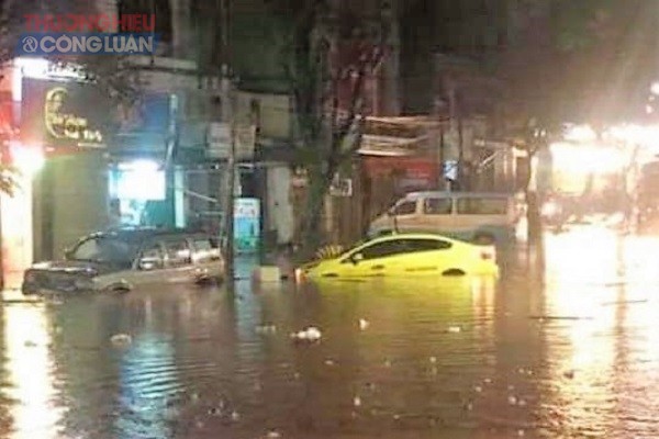 TP. Pleiku (Gia Lai): Mưa lớn gây ngập, người dân thiệt hại hàng chục tỷ đồng - Hình 1