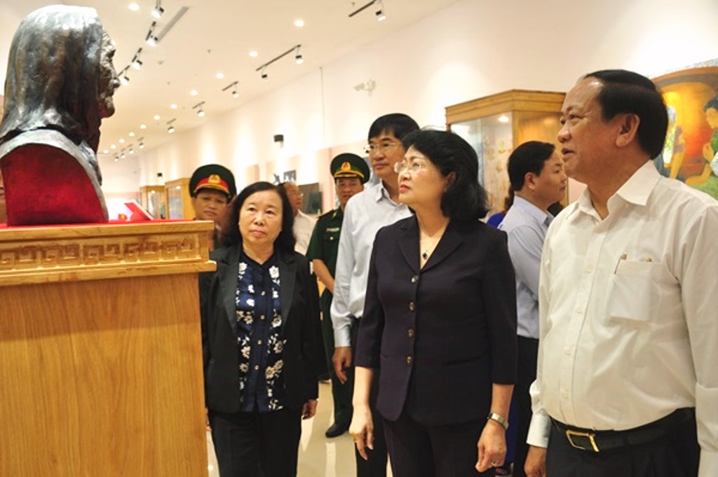 Quảng Nam: Phó chủ tịch nước Đặng Thị Ngọc Thịnh thăm và tặng quà - Hình 3