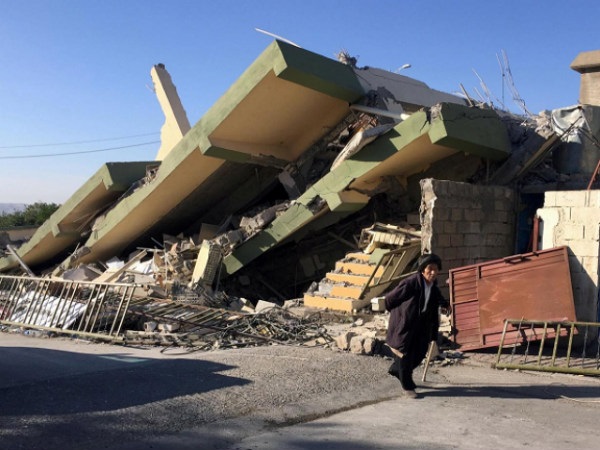 Tây Bắc Iran: Động đất mạnh khiến 2 người chết và nhiều người bị thương - Hình 1