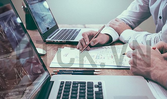 Vi phạm lỗi công bố thông tin, hàng loạt lãnh đạo bị phạt nặng