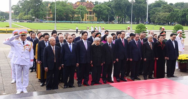 Đoàn lãnh đạo Đảng và Nhà nước viếng lăng Chủ tịch Hồ Chí Minh - Hình 2