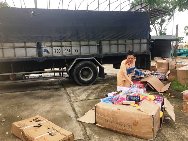 Thanh Hóa: Bắt giữ số lượng lớn đồ chơi trẻ em, không đầy đủ giấy tờ theo quy định pháp luật