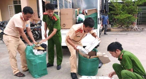 Bình Định: Liên tiếp bắt giữ thuốc lá lậu - Hình 1