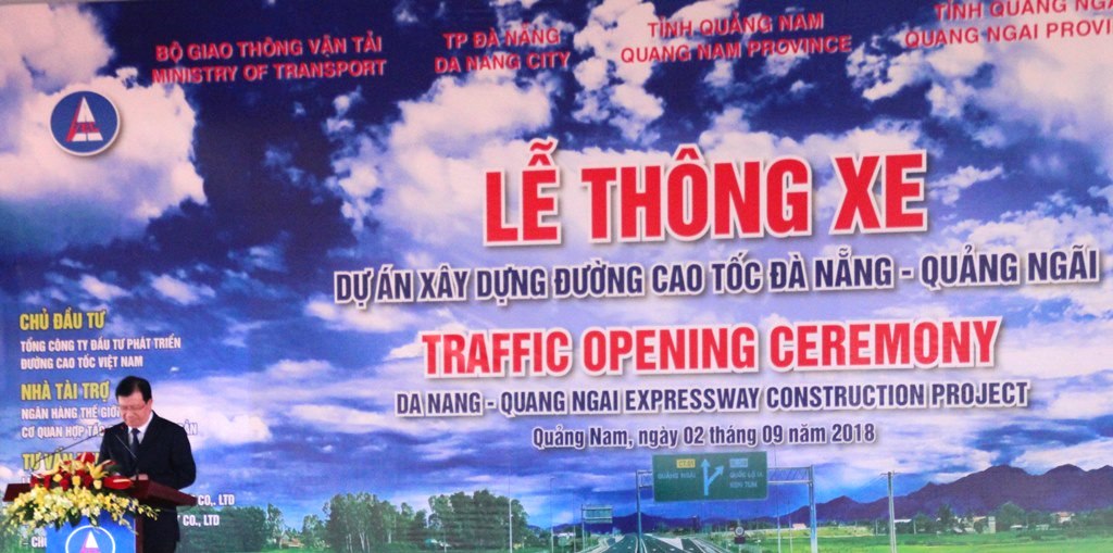 Lễ thông xe toàn tuyến cao tốc Đà Nẵng - Quảng Ngãi: Phó Thủ tướng Trịnh Đình Dũng đến dự - Hình 1