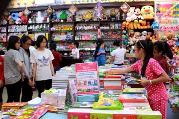 Hà Nội: Nhộn nhịp thị trường đồ dùng học tập trước thềm năm học mới