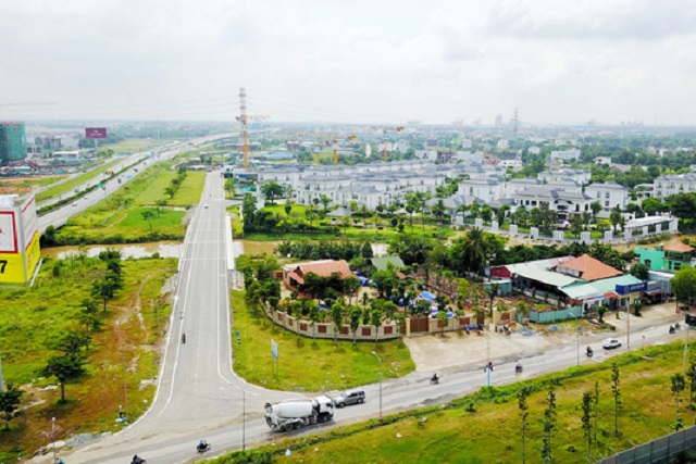 Hàng loạt dự án căn hộ siêu sang tại TP. HCM mở bán với giá 10.000 USD/mét vuông - Hình 1