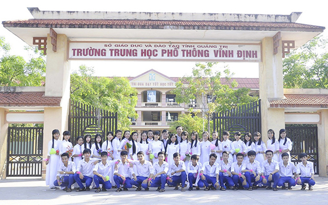 Trường THPT Vĩnh Định: 15 năm gieo hạt trên vùng đất hiếu học - Hình 4
