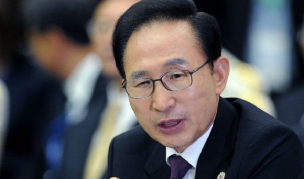 Cựu Tổng thống Hàn Quốc Lee Myung-bak bị đề nghị mức án 20 năm tù