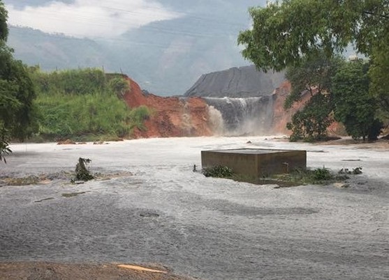 Lào Cai: Vỡ đập chứa bãi thải của nhà máy sản xuất phân bón Diamon phốt-phát