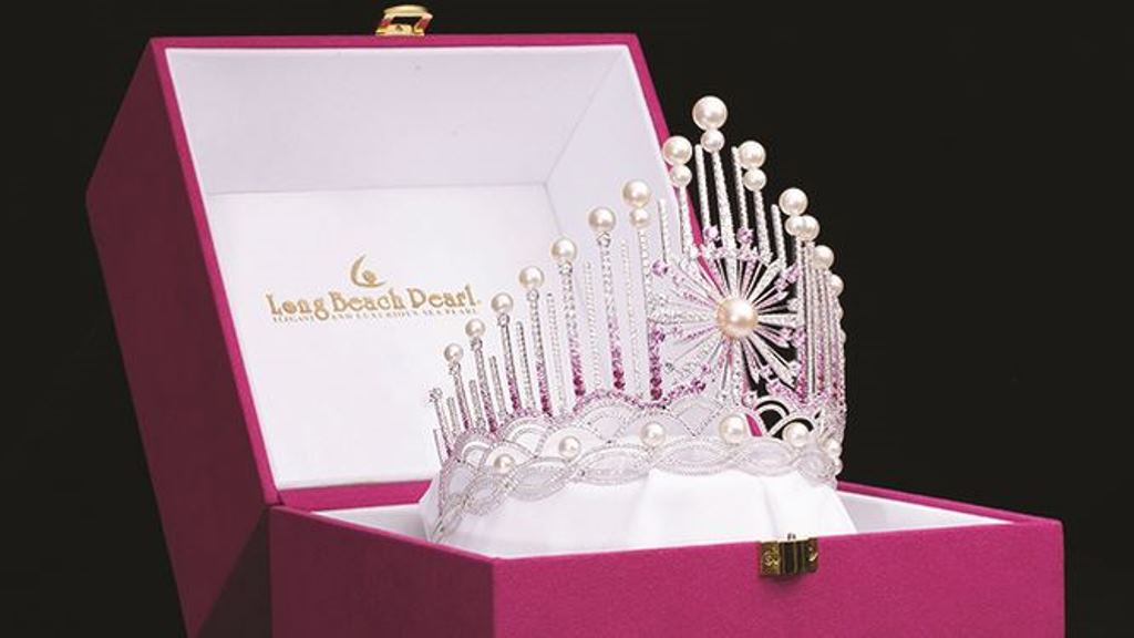 HHVN 2018: Công bố vương miện, quyền trượng, ghế và giầy của Tân hoa hậu