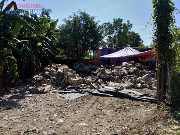 Huyện Triệu Sơn (Thanh Hóa): Hàng loạt cơ sở giặt, tái chế bao bì gây ô nhiễm môi trường - Hình 1