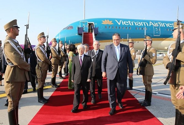 Tổng Bí thư chính thức thăm Hungary