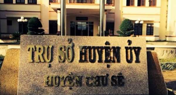 Gia Lai: Dùng bằng giả Trưởng ban Tổ chức huyện ủy mất chức - Hình 1