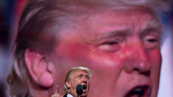 Ông Trump 'tấn công khắp mặt trận', doanh nghiệp Trung Quốc đua nhau tìm đường di tản