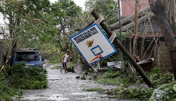 Siêu bão Mangkhut tàn phá Hong Kong và Macau, khiến 50 người tại Philippines thiệt mạng - Hình 3