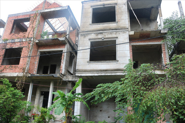Xây dựng sai phép, khu biệt thự hạng sang bậc nhất Sài Gòn đang bị bỏ hoang phí - Hình 2
