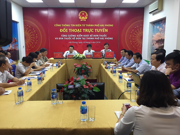 Hải Phòng: Đối thoại trực tuyến về Tăng cường kiểm soát kê đơn thuốc và bán thuốc kê đơn