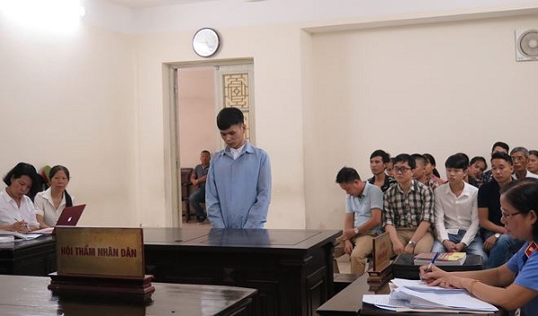 9X trộm 300 chỉ vàng để chơi điện tử