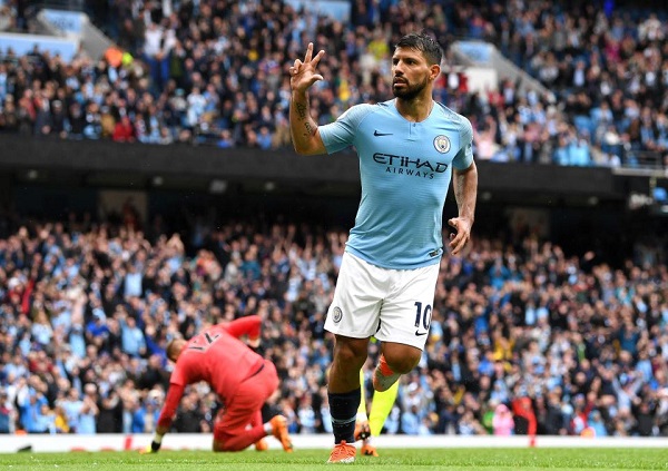 Man City gia hạn hợp đồng với “sát thủ” Aguero thêm 3 năm