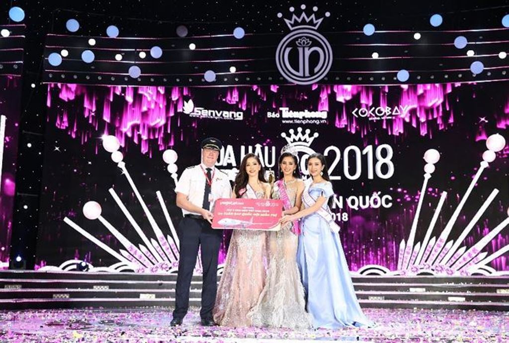 Tân HH Trần Tiểu Vy: Sẽ có một năm trải nghiệm trên toàn mạng bay nội địa và quốc tế