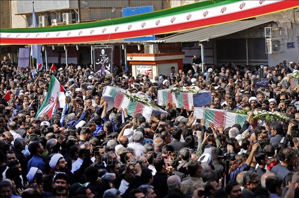 Iran cảnh báo sẽ mạnh tay đối với thủ phạm tấn công lễ diễu binh - Hình 1