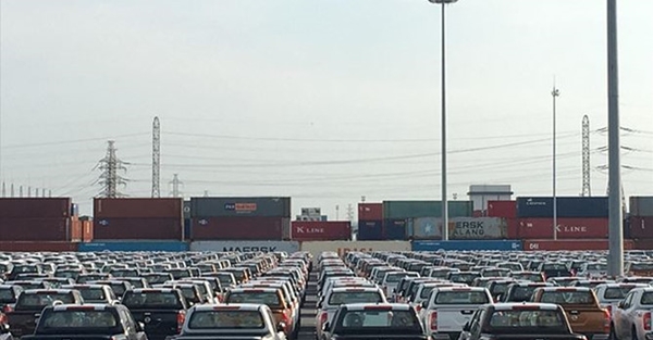 Thay đổi tiêu chuẩn khí thải với xe cơ giới: Ô tô quá tuổi phải ngừng lưu hành?