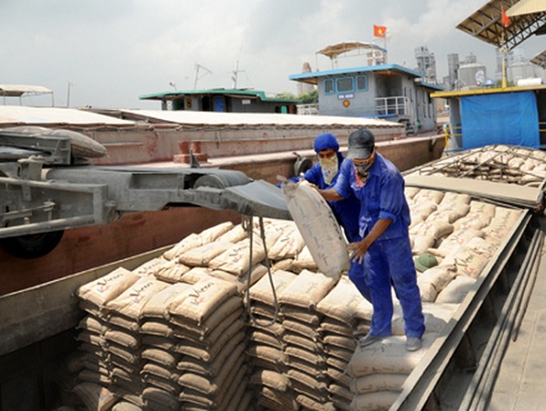 Tháng 9: Xuất khẩu xi măng tăng mạnh