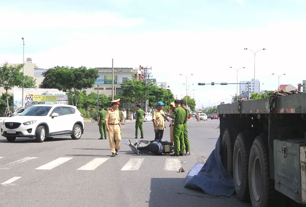 Đà Nẵng: Tăng giờ cấm xe trên tuyến đường ra cảng - Hình 2