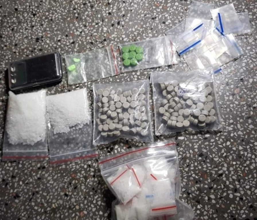 Đà Nẵng: Bắt đối tượng bán ma túy và hàng trăm viên thuốc lắc