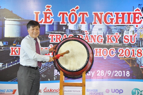 Trường Đại học Dầu khí Việt Nam tổ chức lễ tốt nghiệp và khai giảng năm học mới - Hình 4