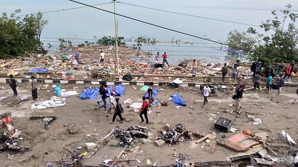 Indonesia: Hơn 400 người thương vong trong vụ động đất, sóng thần xảy ra ngày 28/9 - Hình 1