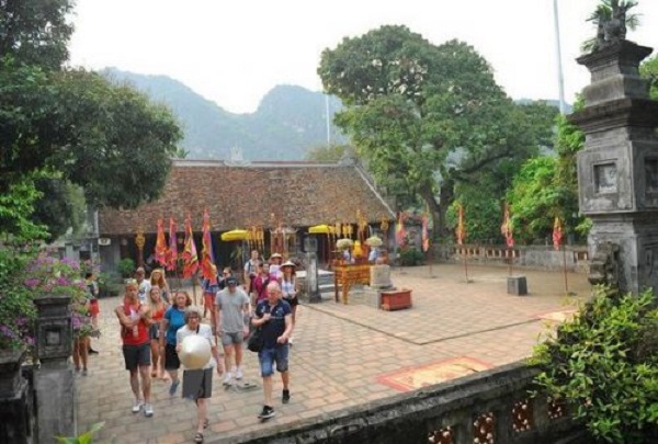 Trong 9 tháng đầu năm, có hơn 11 triệu lượt khách quốc tế đến Việt Nam