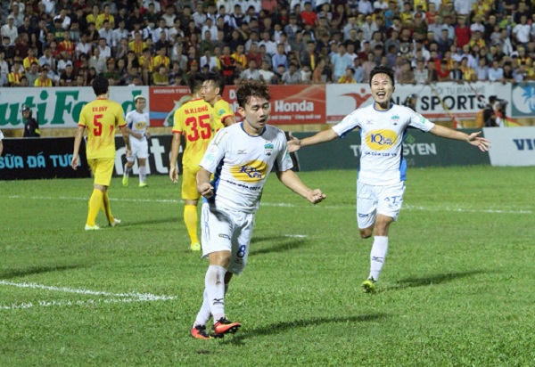 Công Phượng “nổ súng”, HAGL chính thức trụ hạng