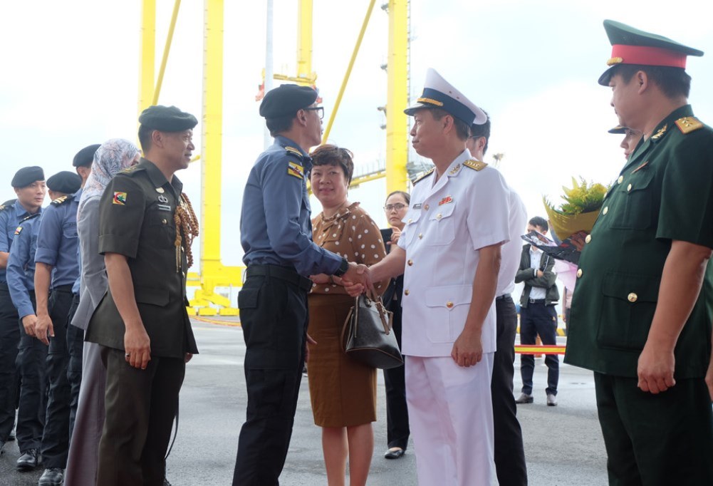 Đà Nẵng: Tàu Hải quân Brunei thăm hữu nghị - Hình 3