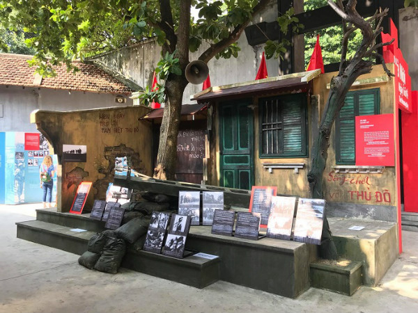 Hồi ức ‘Hà Nội - ngày trở về’: Trưng bày nhiều hiện vật về Ngày giải phóng Thủ đô