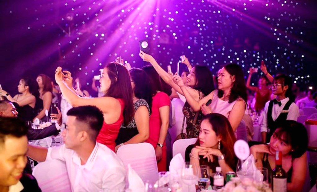 Đà Nẵng: Đám cưới “siêu khủng” với chi phí 10 tỉ - Hình 3