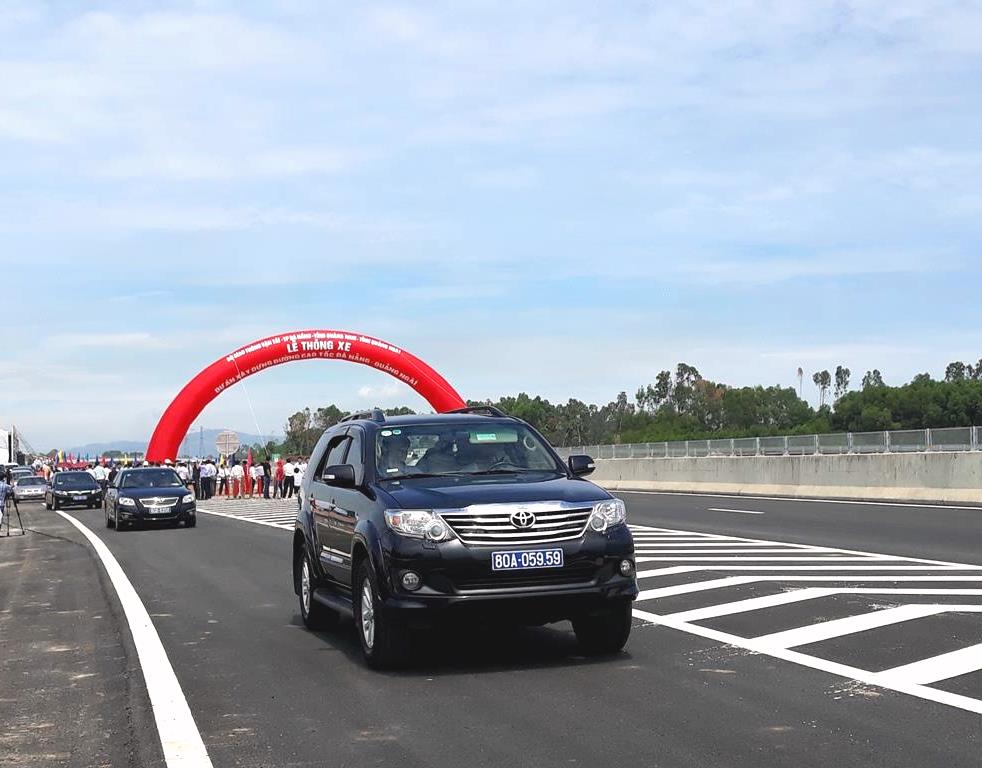 Quảng Ngãi: Đề nghị VEC giải quyết dứt điểm vướng mắc liên quan đến dự án cao tốc