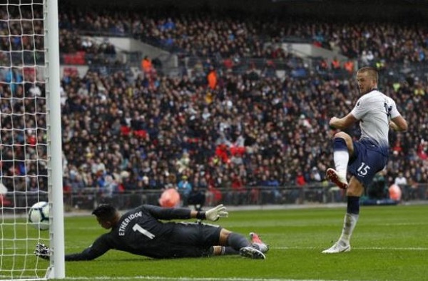 Tottenham 1-0 Cardiff: 'Gà trống' dành chiến thắng nhọc nhằn