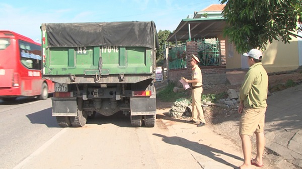 Bóc mẽ nhiều thủ đoạn tinh vi trong vận chuyển than lậu