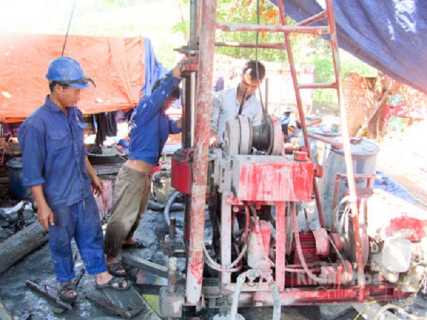 Ban hành Nghị định sửa điều kiện cấp giấy phép hành nghề khoan nước dưới đất