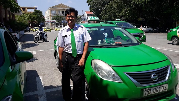 Kỳ diệu em bé thứ 88 ra đời trên xe taxi Mai Linh