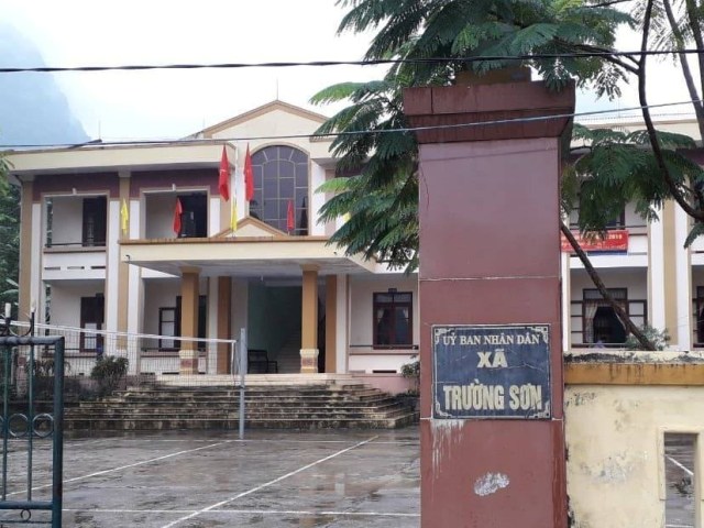 Nghi vấn nhiều vi phạm tại xã Trường Sơn (huyện Quảng Ninh, Quảng Bình): Cả nhà làm quan?!