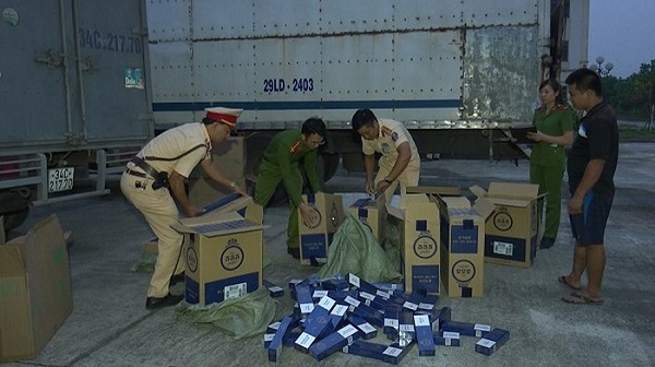 Ninh Bình: Phát hiện 17.500 bao thuốc lá 555 không có hóa đơn