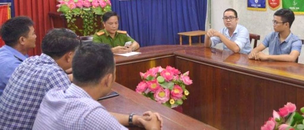 Đà Nẵng: Phóng viên VTC News bị bảo vệ bãi rác Khánh Sơn hành hung