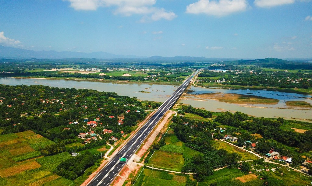 Vì sao gói thầu A5 thuộc cao tốc Đà Nẵng - Quảng Ngãi bán thầu?