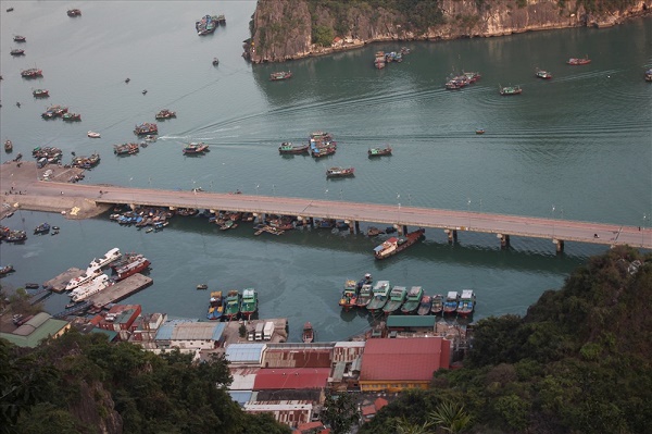 Quảng Ninh: Đầu tư hơn 300 tỉ đồng mở rộng 2 cầu Bài Thơ tại tuyến đường bao biển Hạ Long - Hình 2