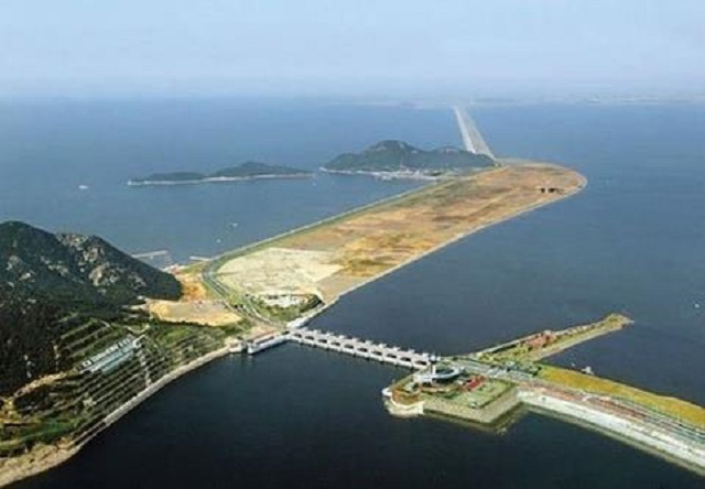 Bộ Giao thông vận tải đề xuất không xây siêu đê biển Vũng Tàu - Gò Công - Hình 1